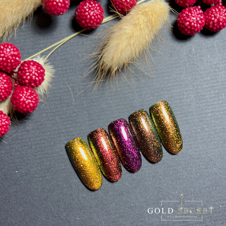 gold secret gel polish mermaid op zwart